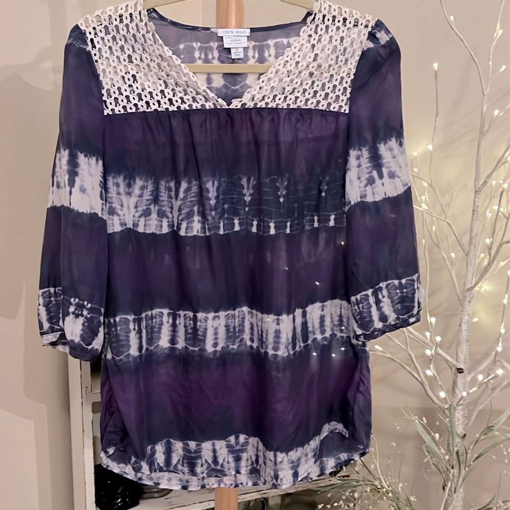 💙Calypso 100% silk St. Barths for Target,bluish purple tie-dye look.Lacy collar